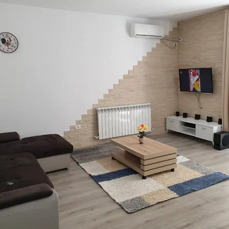 דירה Leon Apartament *